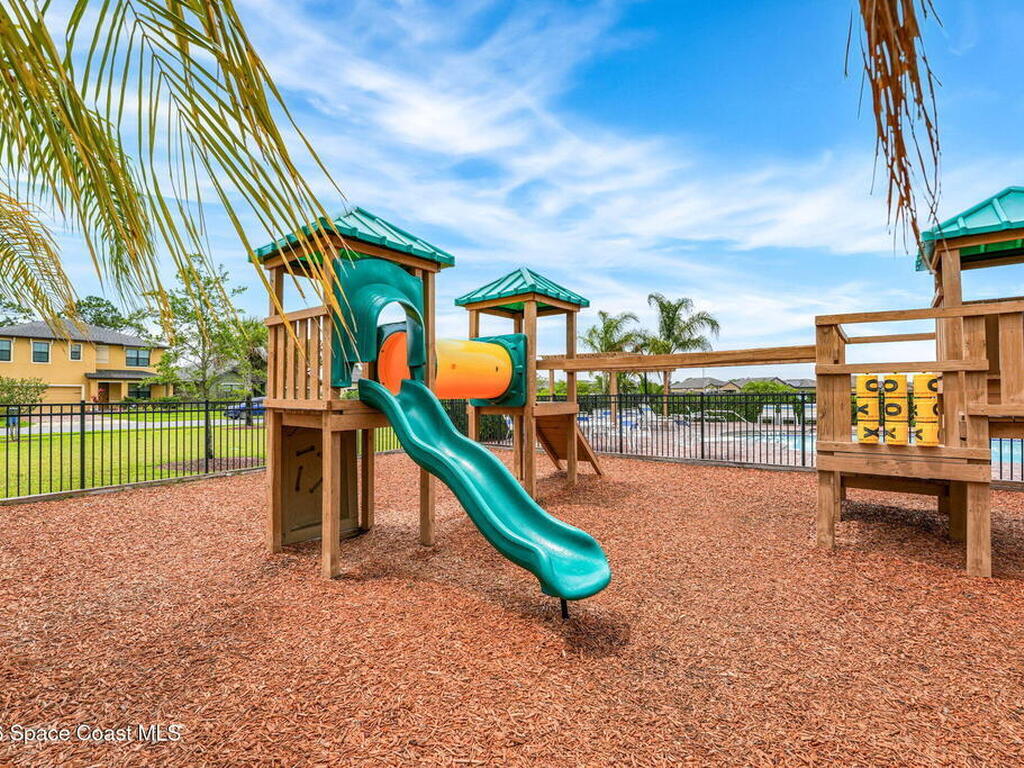 704 Remington Green Drive, Palm Bay, FL 32909