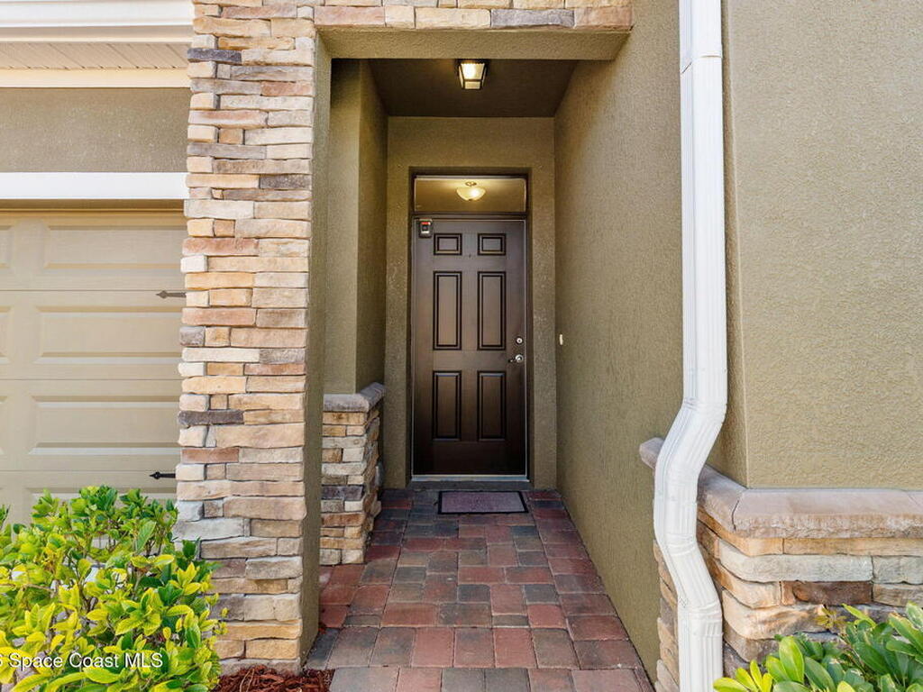 704 Remington Green Drive, Palm Bay, FL 32909