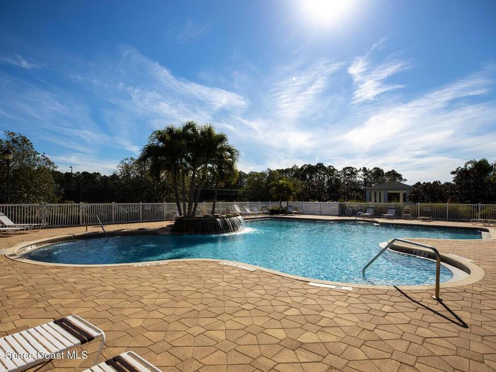 704 Remington Green Drive, Palm Bay, FL 32909