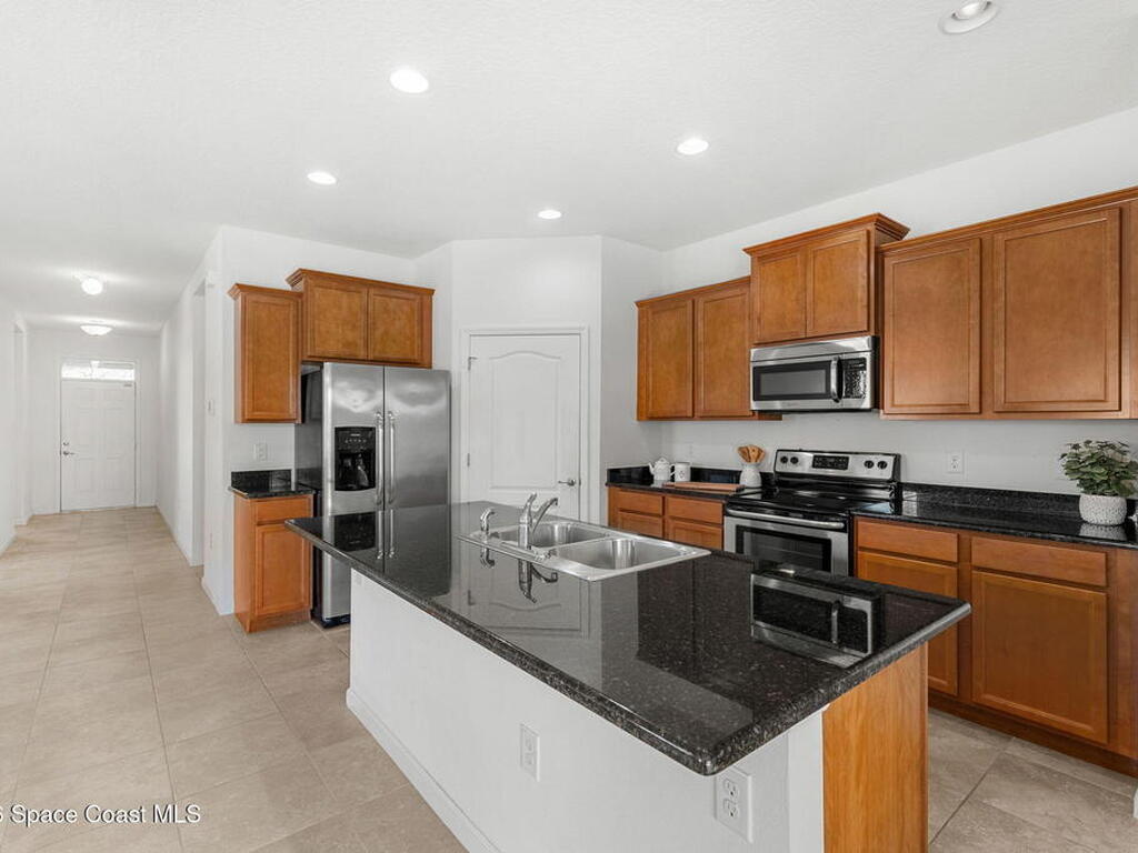 704 Remington Green Drive, Palm Bay, FL 32909