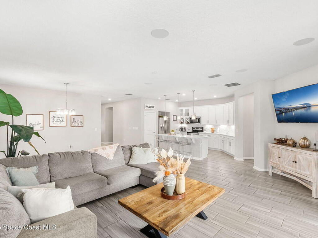 1642 Orsi Place, West Melbourne, FL 32904