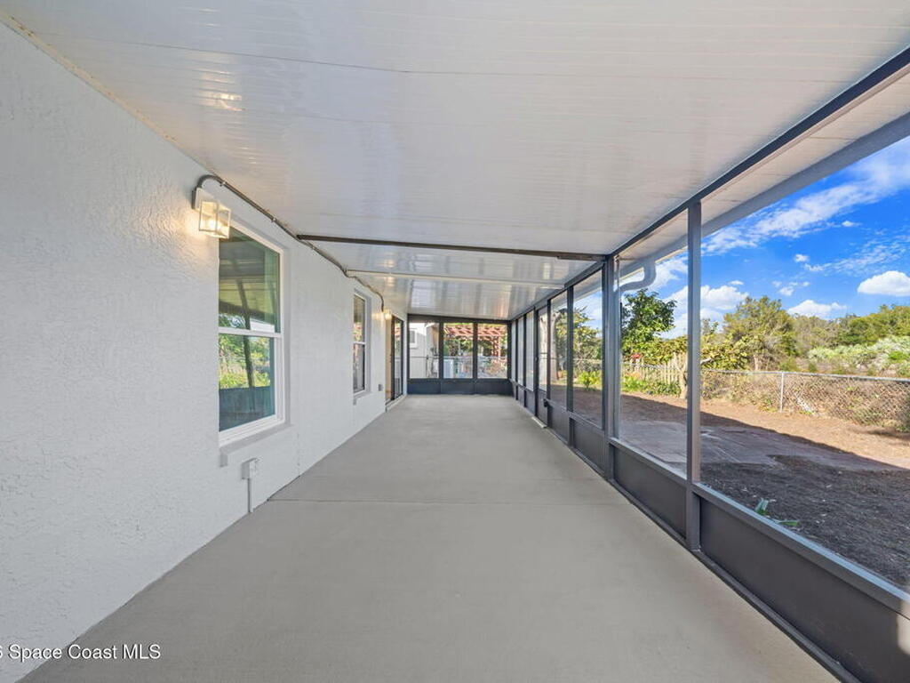 1756 Clover Circle, Melbourne, FL 32935