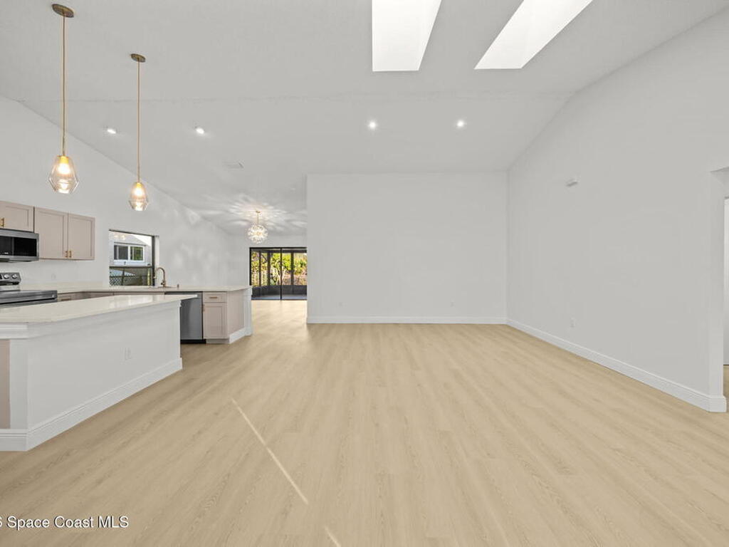 1756 Clover Circle, Melbourne, FL 32935