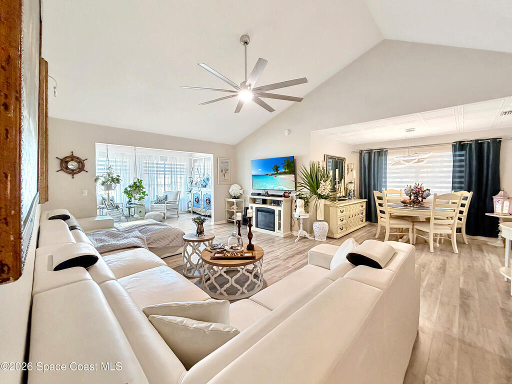 6206 S River Run Drive, Sebastian, FL 32958