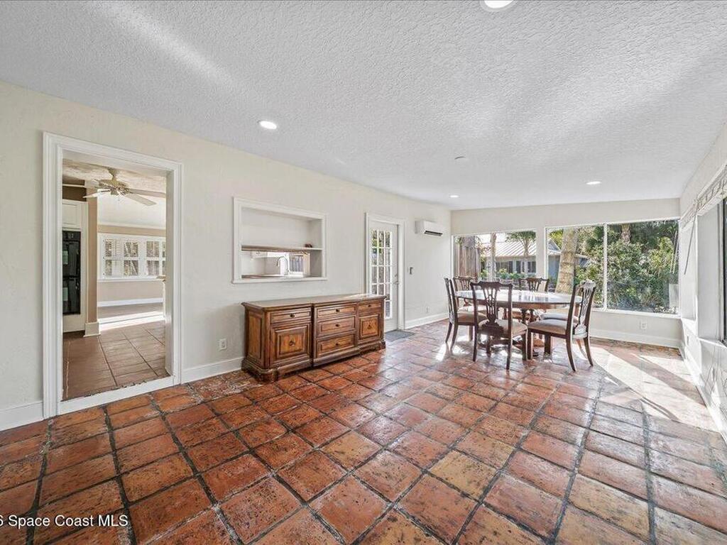 9670 Mockingbird Lane, Micco, FL 32976