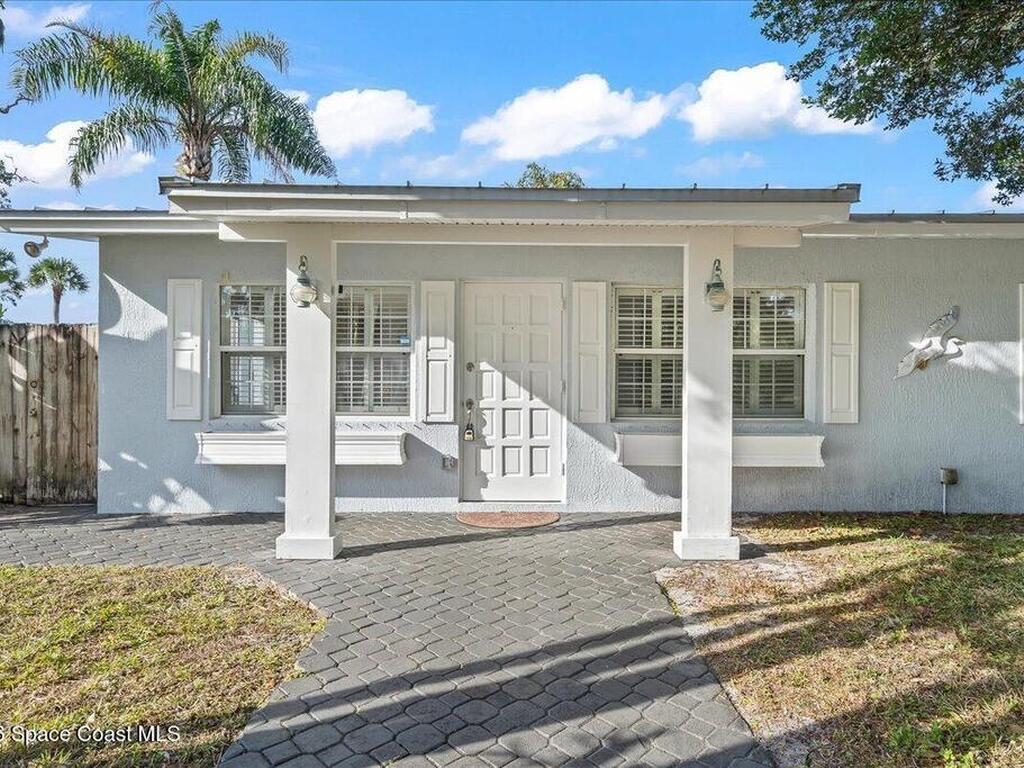 9670 Mockingbird Lane, Micco, FL 32976