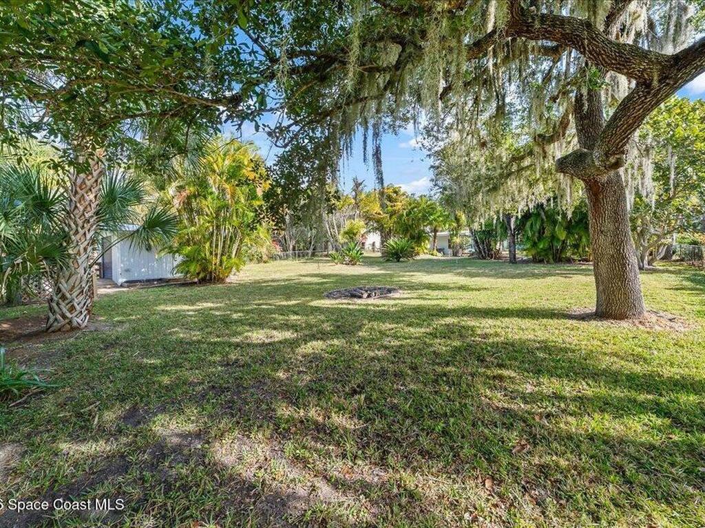 9670 Mockingbird Lane, Micco, FL 32976