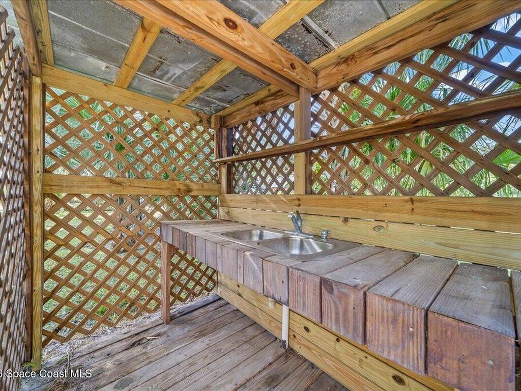 9670 Mockingbird Lane, Micco, FL 32976