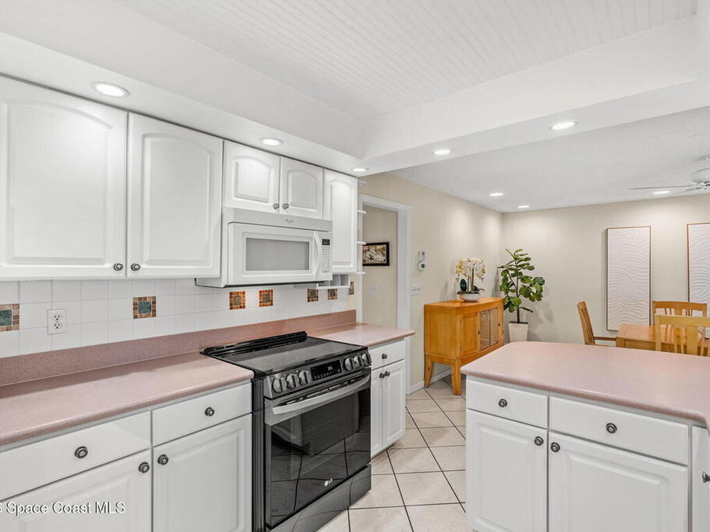 704 Malibu Lane, Indialantic, FL 32903