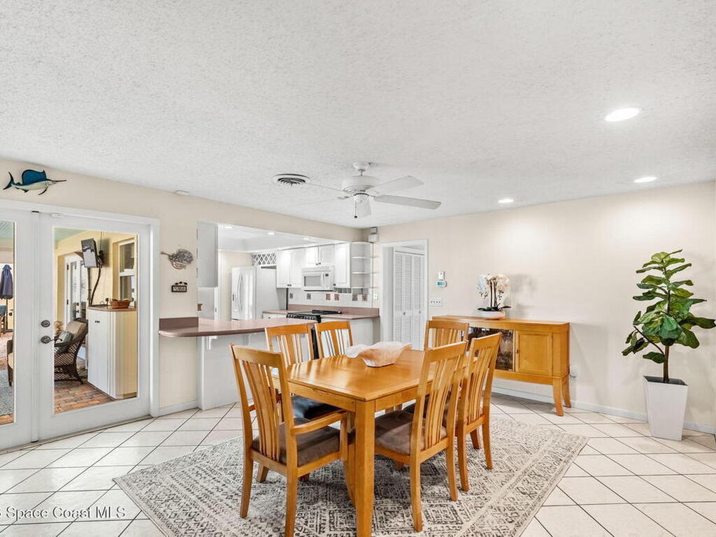 704 Malibu Lane, Indialantic, FL 32903