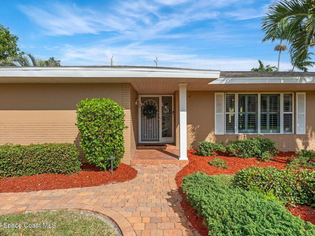 704 Malibu Lane, Indialantic, FL 32903