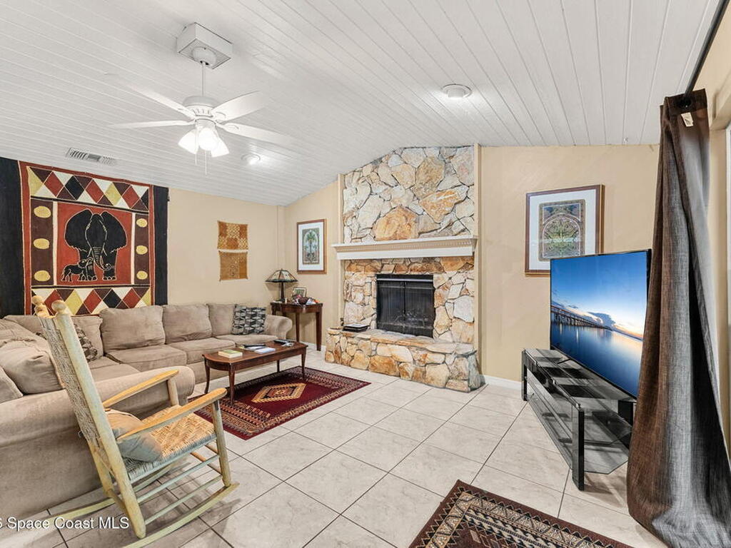 680 Sunset Lane, Merritt Island, FL 32952