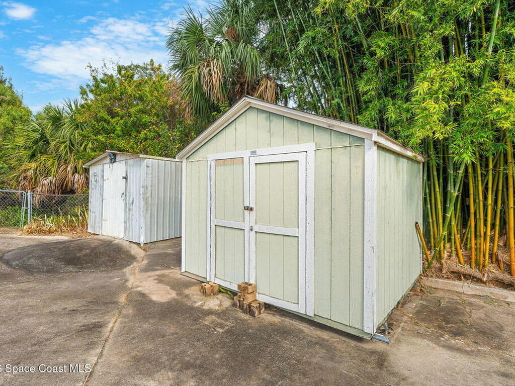 680 Sunset Lane, Merritt Island, FL 32952