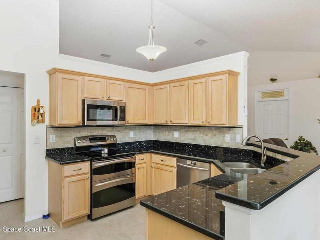 263 Mcclain Drive, Melbourne, FL 32904