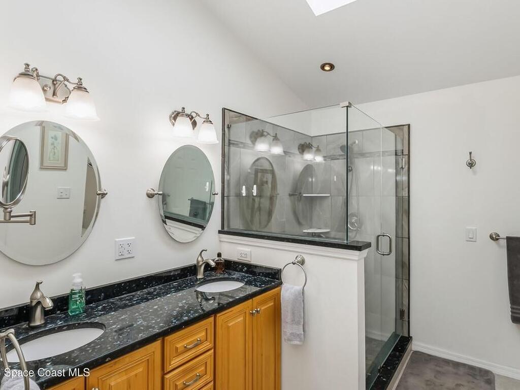 263 Mcclain Drive, Melbourne, FL 32904