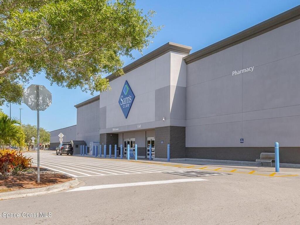 263 Mcclain Drive, Melbourne, FL 32904