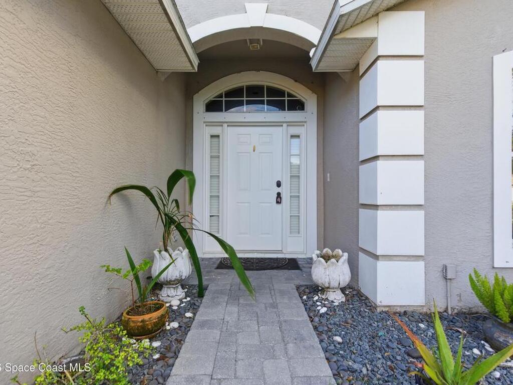 837 Tavernier Circle, Palm Bay, FL 32905