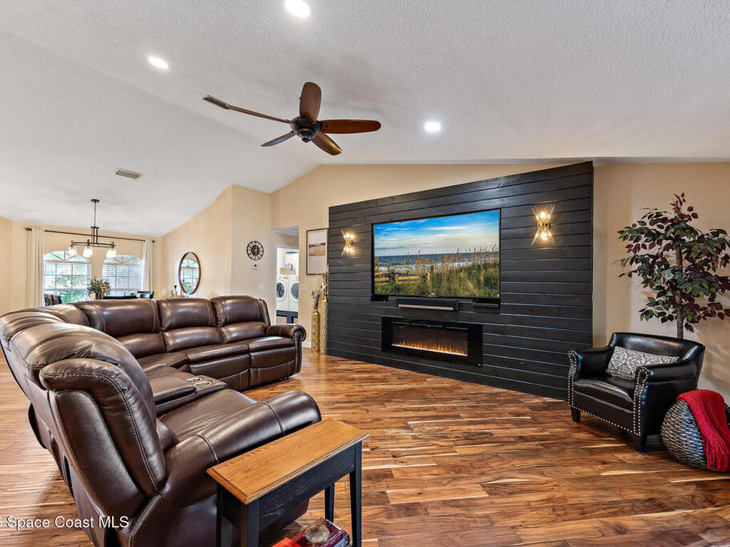 261 Naylor Street, Palm Bay, FL 32907