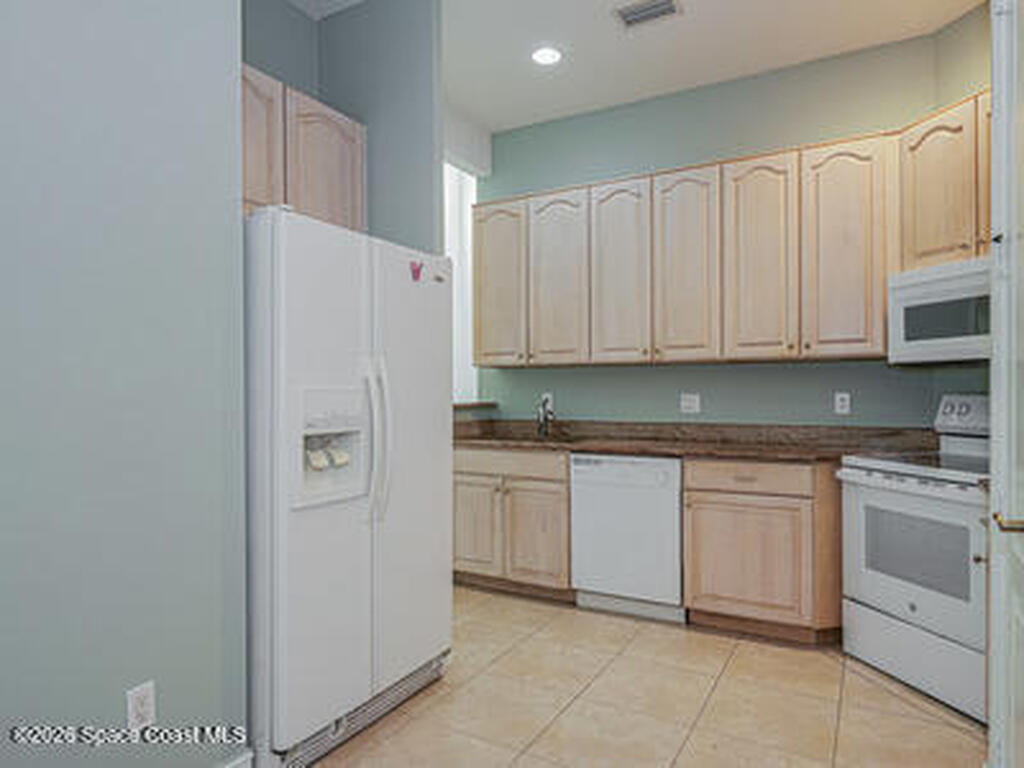 1835 Bridgepointe Circle, Vero Beach, FL 32967