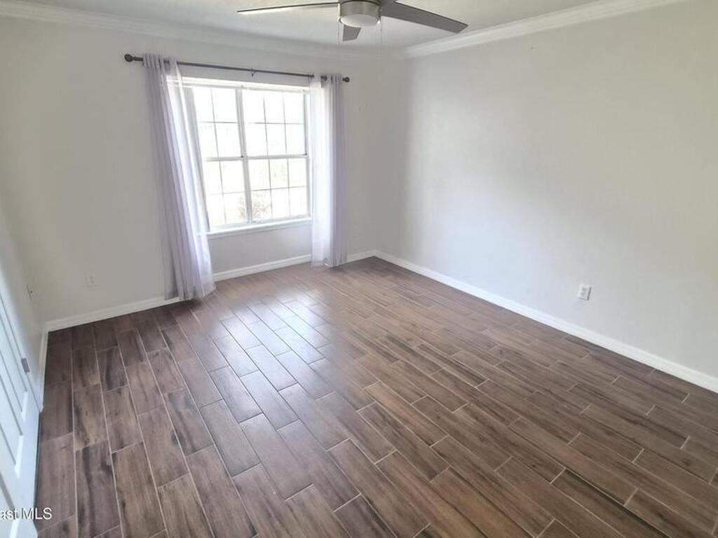 4948 Lake Waterford Way, Melbourne, FL 32901