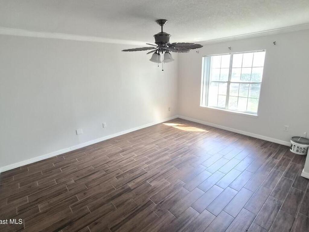 4948 Lake Waterford Way, Melbourne, FL 32901