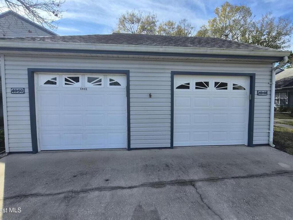 4948 Lake Waterford Way, Melbourne, FL 32901