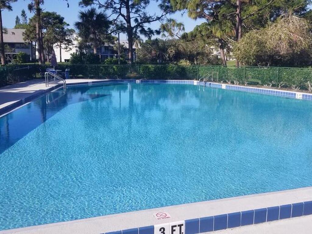 4948 Lake Waterford Way, Melbourne, FL 32901