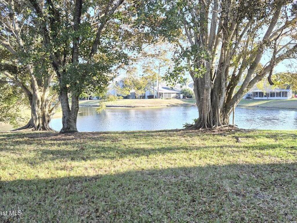 4948 Lake Waterford Way, Melbourne, FL 32901