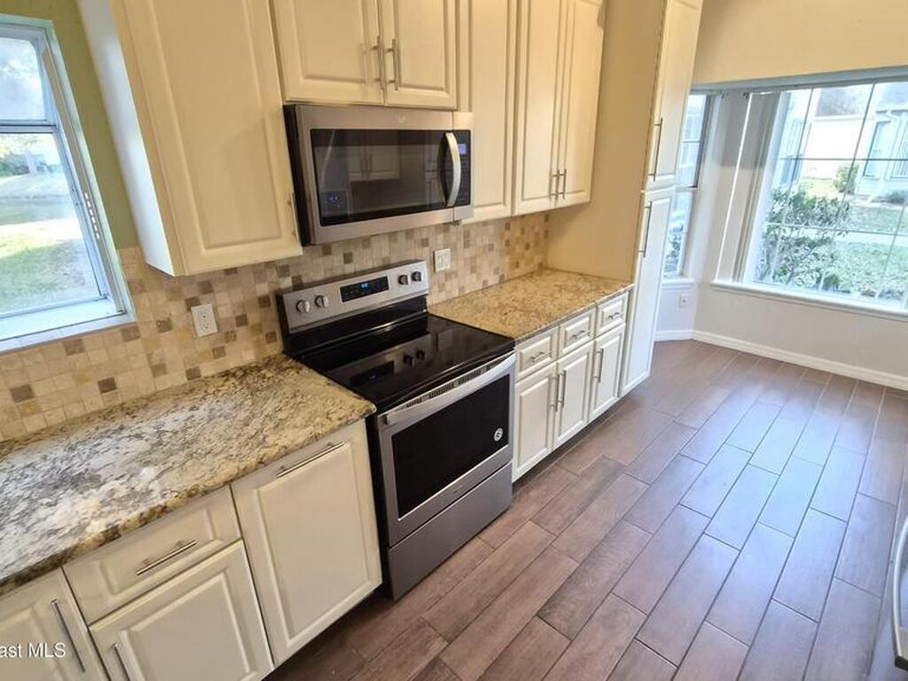 4948 Lake Waterford Way, Melbourne, FL 32901