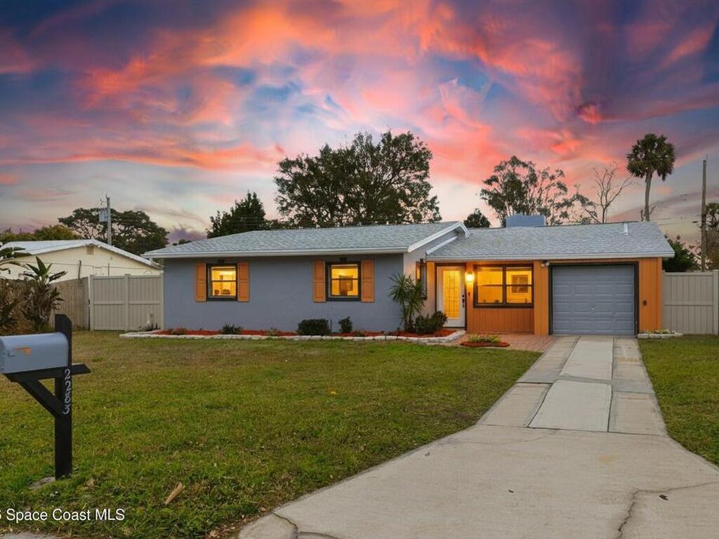 2283 Saint Swithin Lane, Melbourne, FL 32935