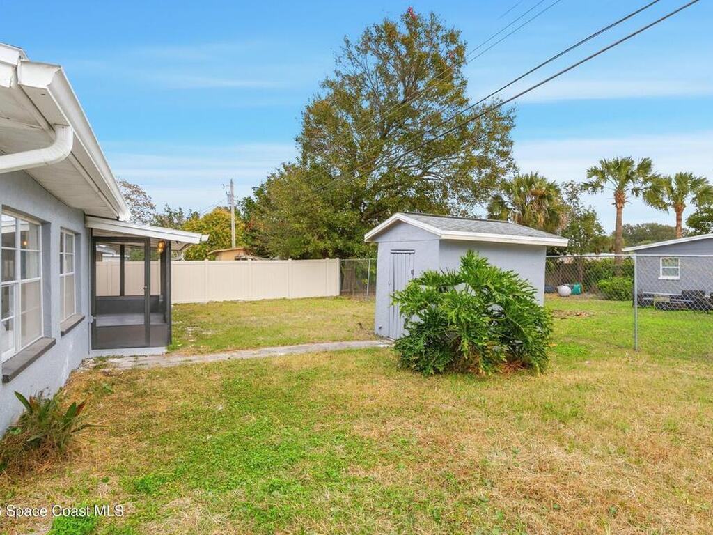 2283 Saint Swithin Lane, Melbourne, FL 32935