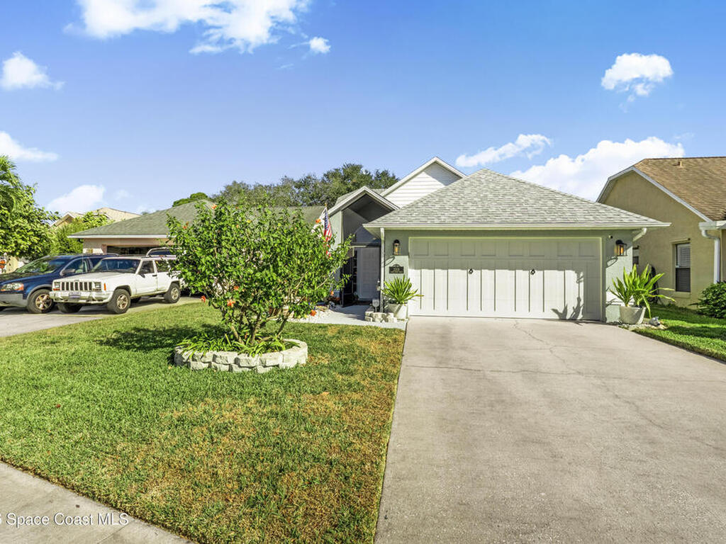 2315 Early Dawn Circle, Melbourne, FL 32935