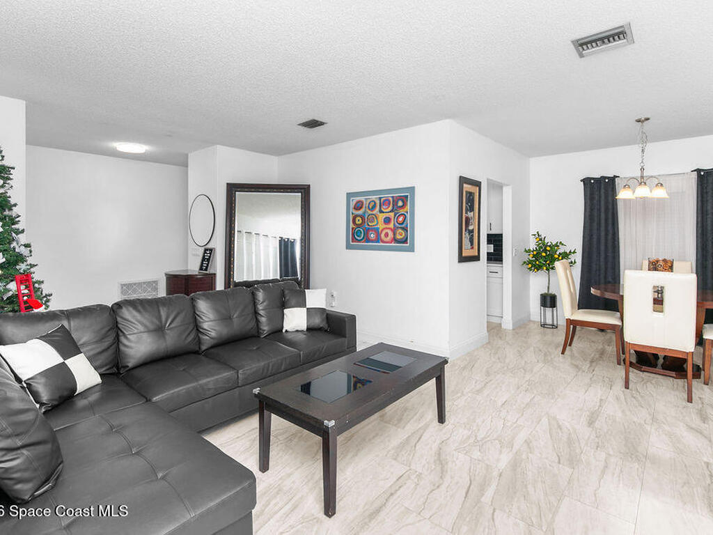 875 Homey Place, Palm Bay, FL 32907