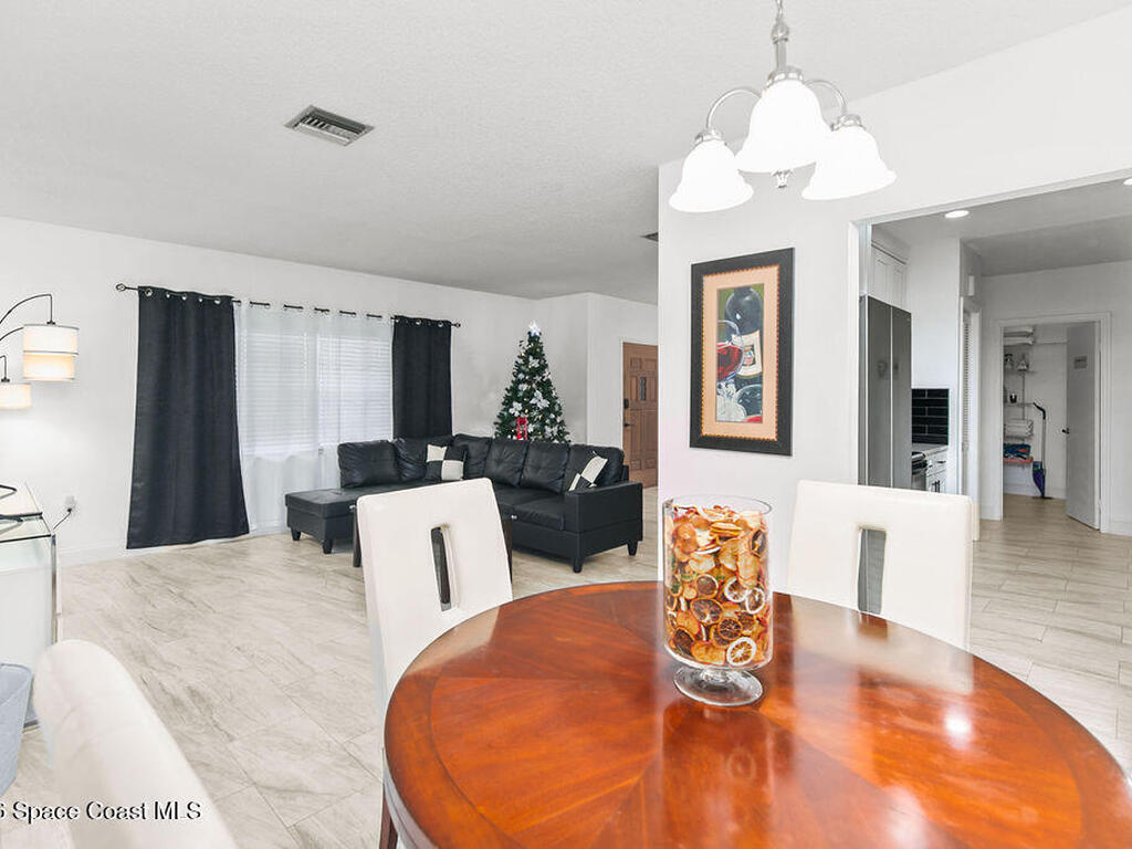 875 Homey Place, Palm Bay, FL 32907