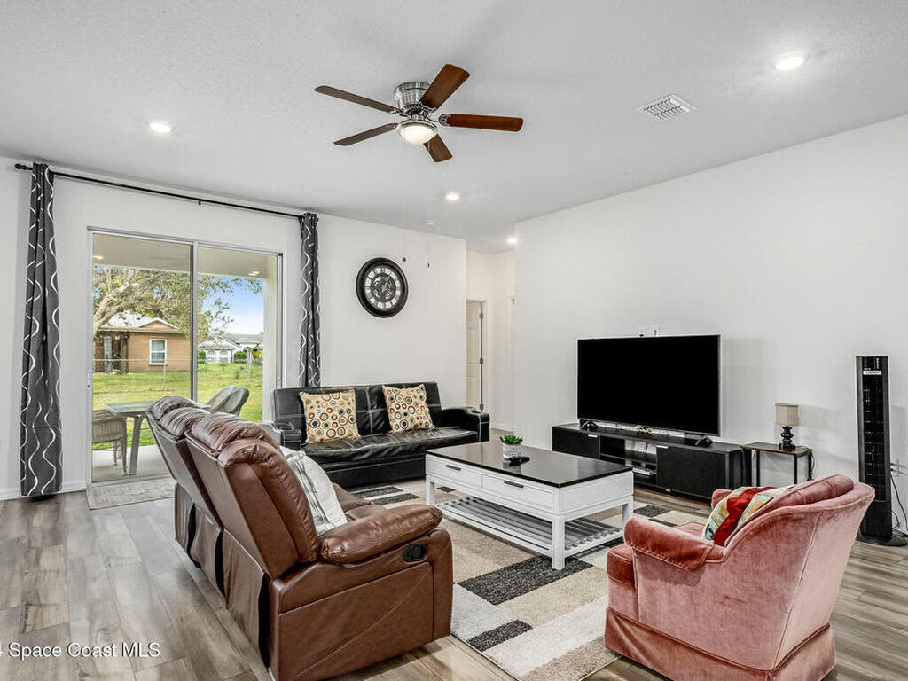 1717 Dalroy Street, Palm Bay, FL 32907