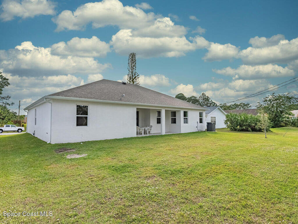 1717 Dalroy Street, Palm Bay, FL 32907