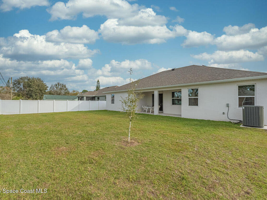 1717 Dalroy Street, Palm Bay, FL 32907