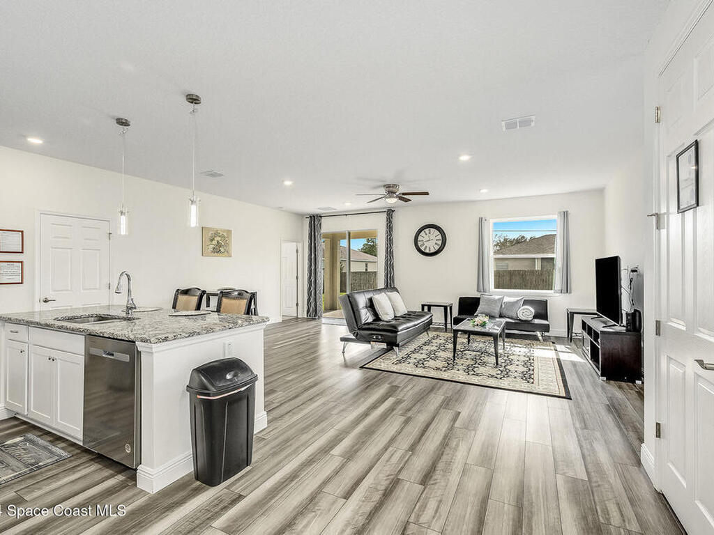 410 Old Road, Palm Bay, FL 32908