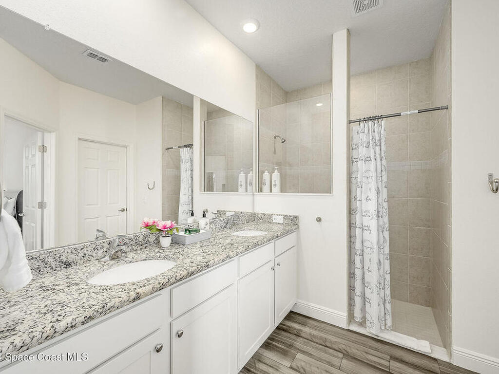 410 Old Road, Palm Bay, FL 32908