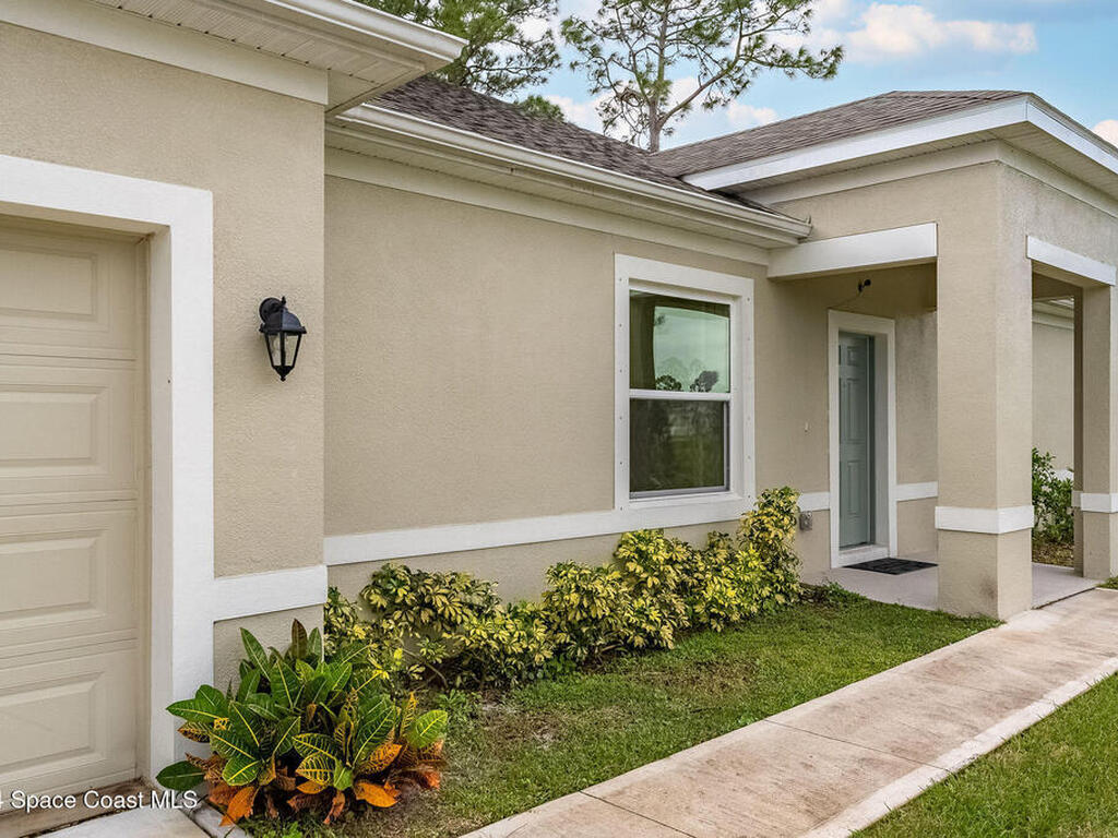 410 Old Road, Palm Bay, FL 32908