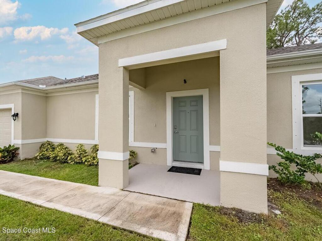 410 Old Road, Palm Bay, FL 32908