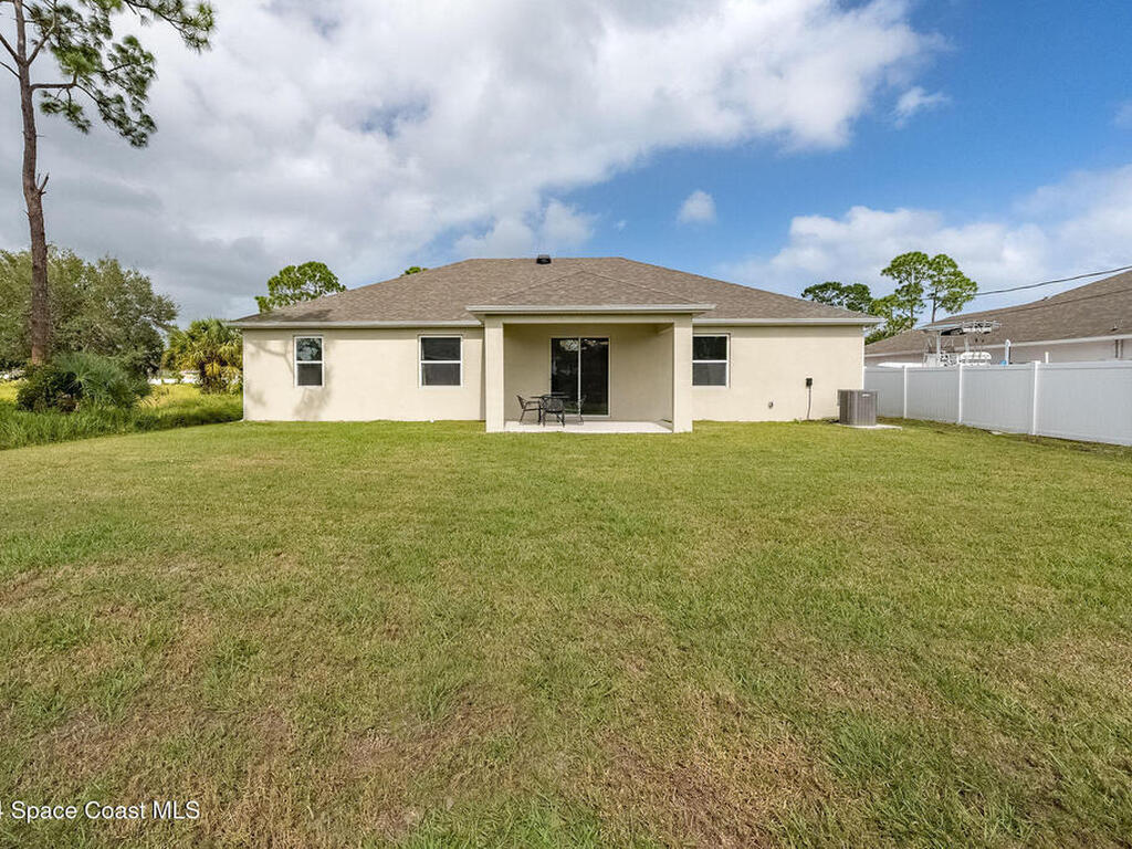 410 Old Road, Palm Bay, FL 32908