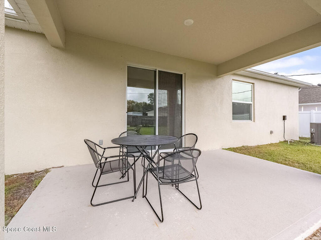 410 Old Road, Palm Bay, FL 32908