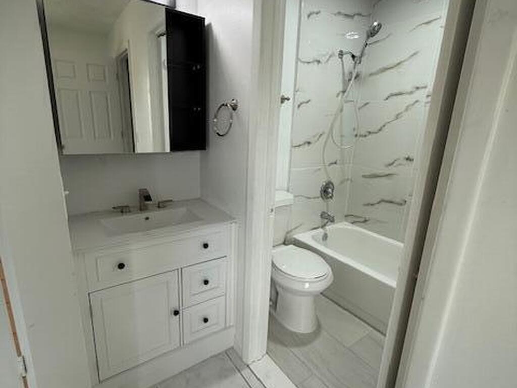 2733 Graduate Court, Orlando, FL 32826