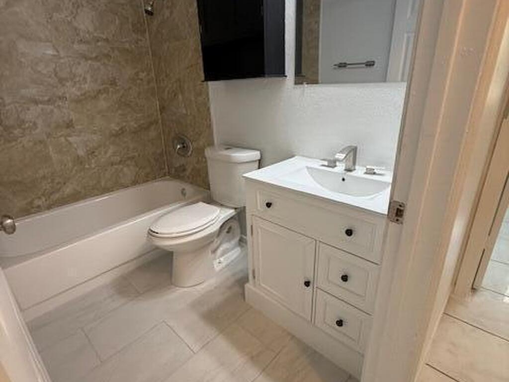 2733 Graduate Court, Orlando, FL 32826