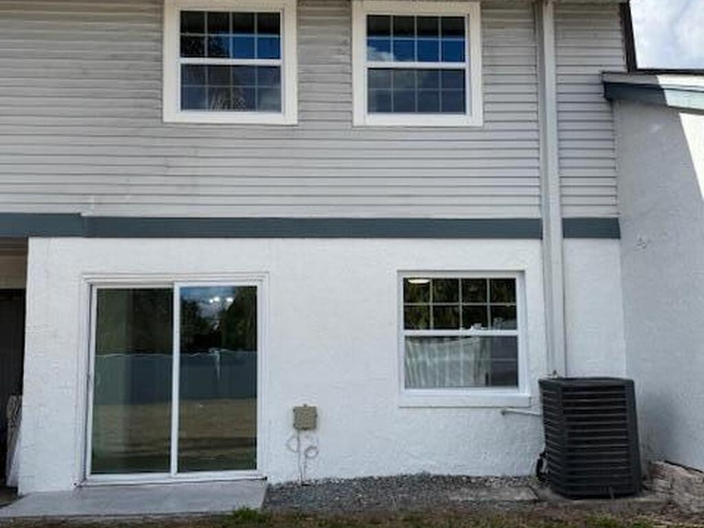 2733 Graduate Court, Orlando, FL 32826