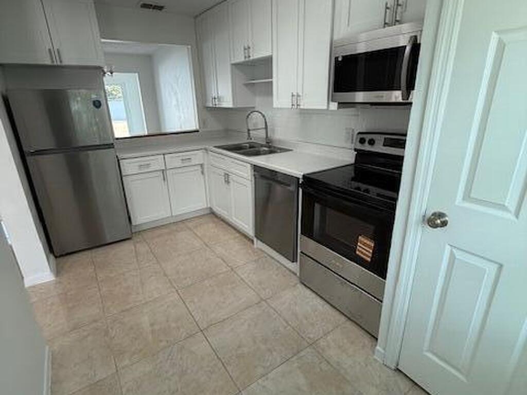 2733 Graduate Court, Orlando, FL 32826