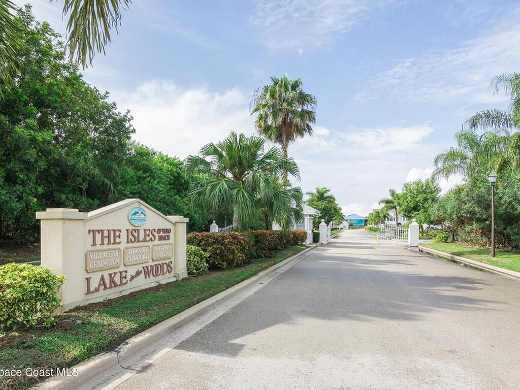 1810 Waterford Drive, Vero Beach, FL 32966