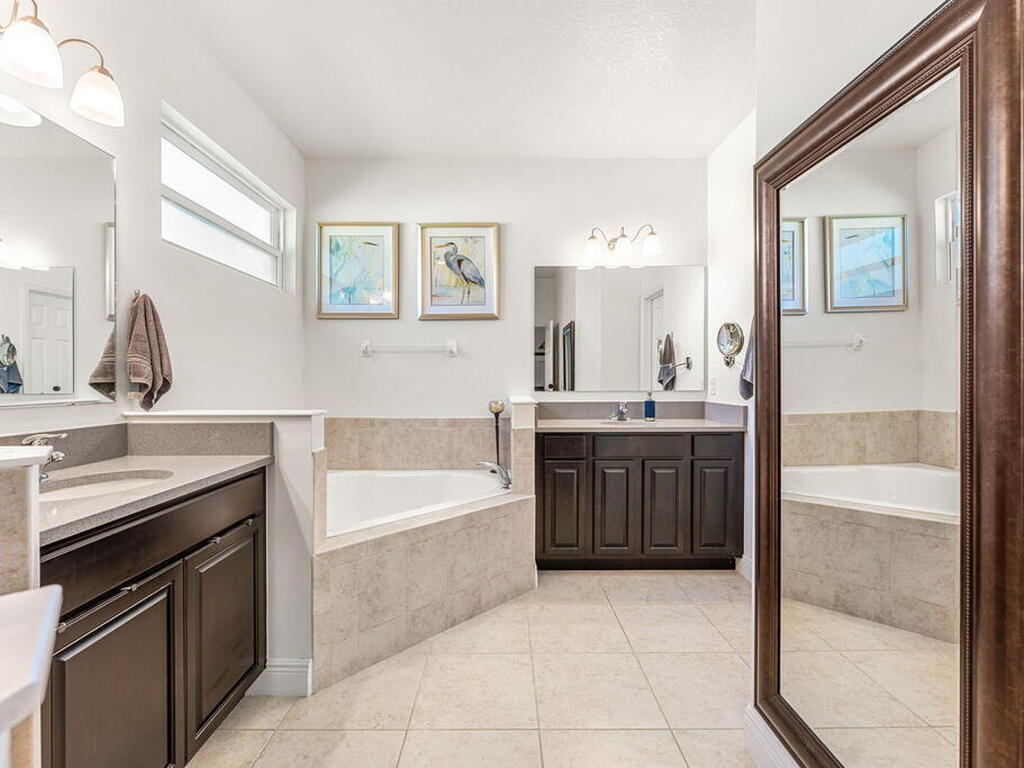 6435 Monserrat Drive, Vero Beach, FL 32967