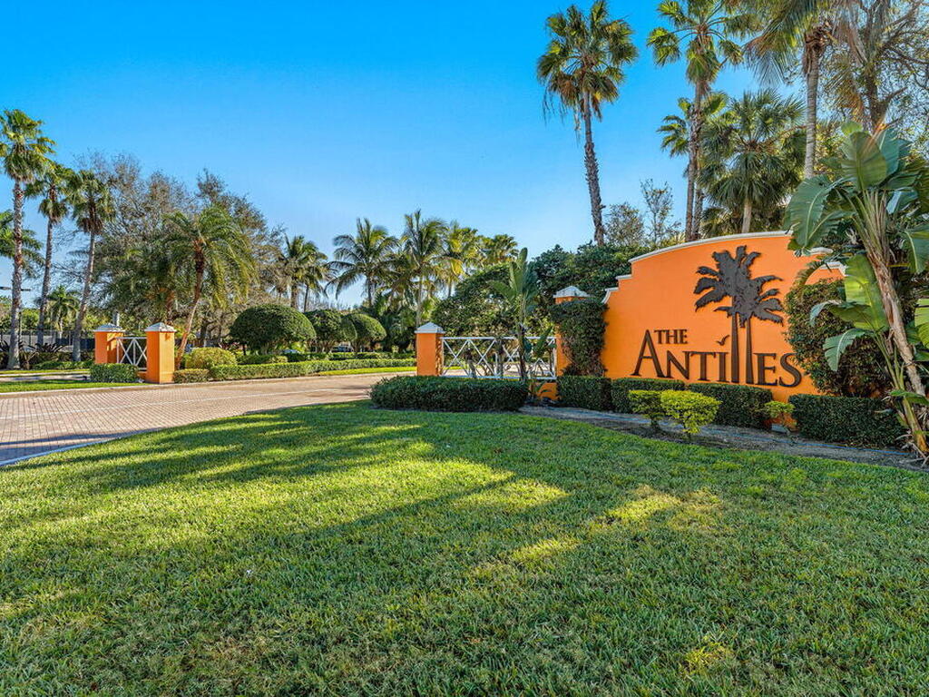 6435 Monserrat Drive, Vero Beach, FL 32967